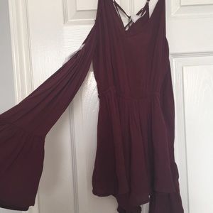 ADORABLE romper size medium fits like a small